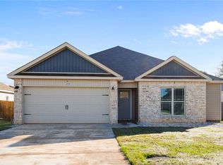 120 Hughes Dr, Warner Robins, GA 31093