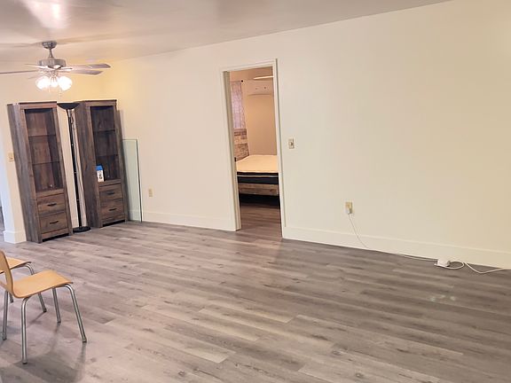 2nd image of 1386 Forest Lawn Ct