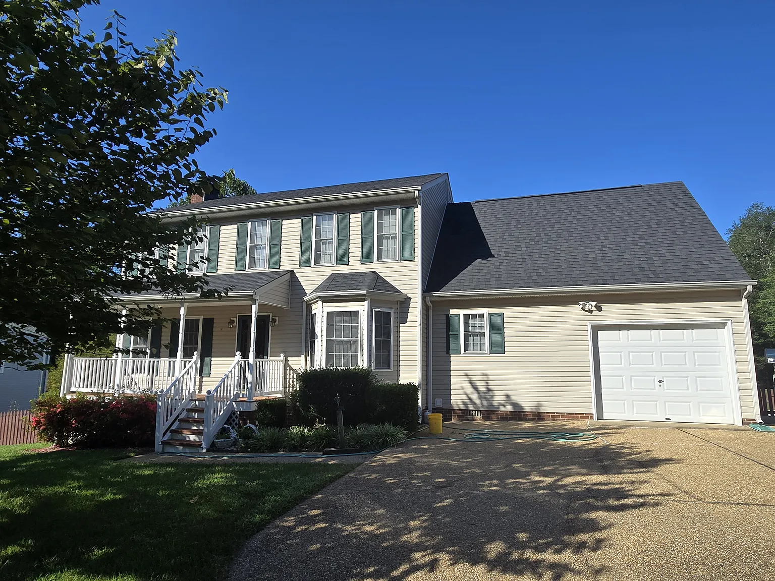 4 bed, 2.5 bath, 2040 sqft, $2,395 — Photo 2