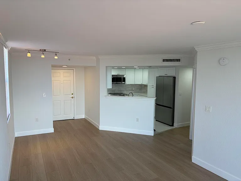 1801 N Flagler Dr #824 — Photo 4