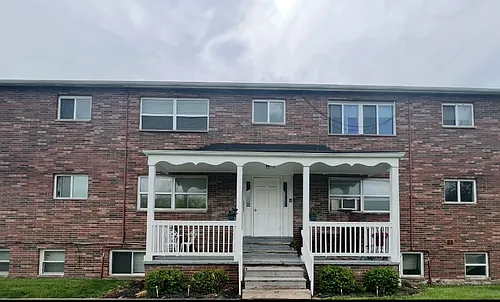 4241-4245 Manhattan Ave Photo 1