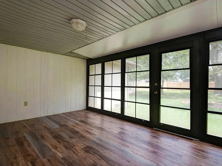 2626 N Wildberry Ct — Photo 4