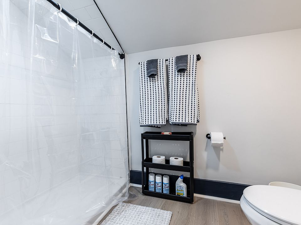 1st image of 1008 Hermes Ave #2