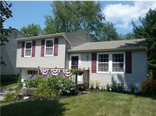 51 Rolling Rd, Cranberry Twp, PA 16066