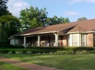 1607 S Montgomery St, Starkville, MS 39759