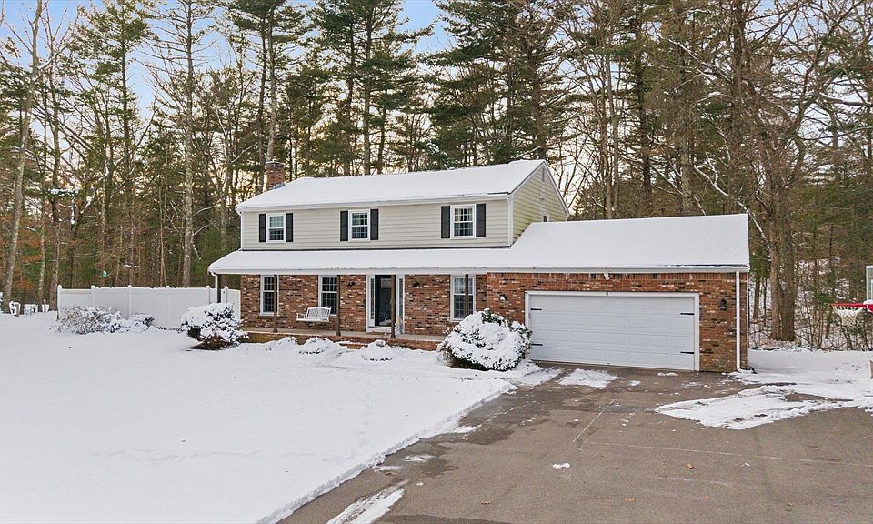 1st image of 8 Ridgefield Rd