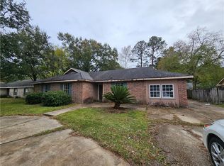 1467 W Hall Ave, Slidell, LA 70460