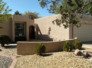 5527 Compadre Ct NE, Albuquerque, NM 87111