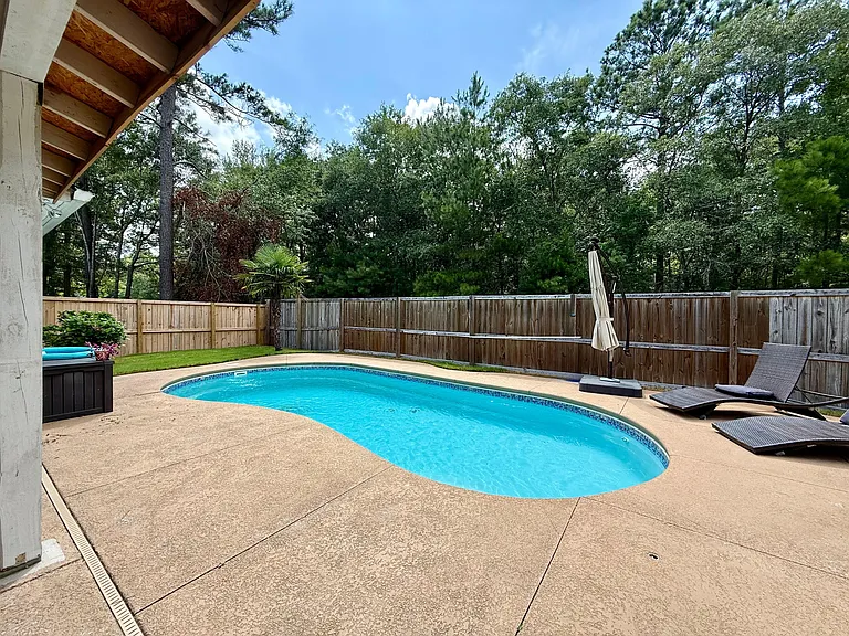 126 Comiskey Park Cir — Photo 19
