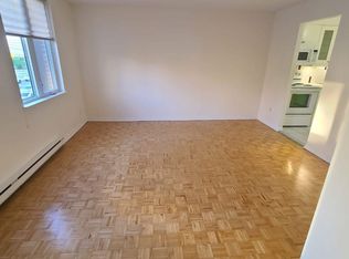 5128A Dundas St W #1, Toronto, ON M9A1C2