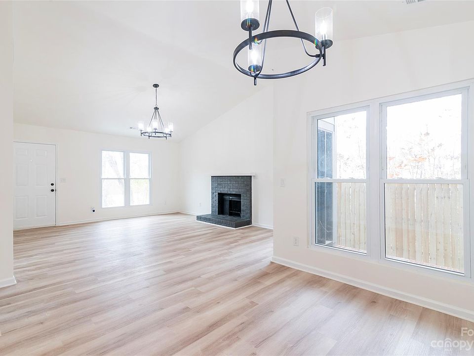 9222 Goldenrod Ln, Charlotte, NC 28227 Zillow