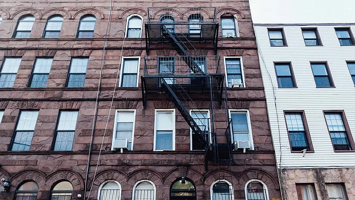 Rented by Nooklyn NYC LLC | media 35