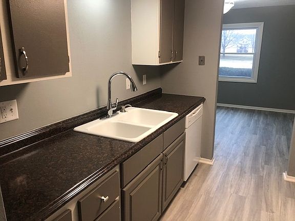 5th image of 4442 Pepper Dr