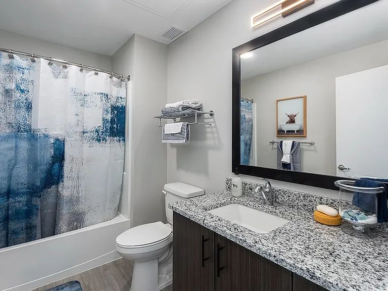 Residences at Delmar Divine — Photo 12