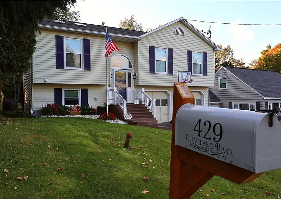 1st image of 429 Cleveland Blvd
