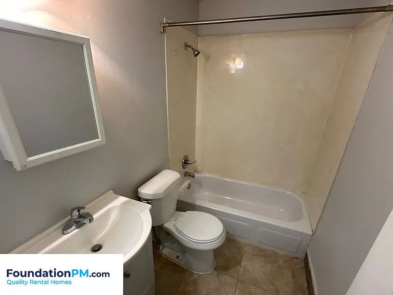 3743 Cambridge Station Dr — Photo 3