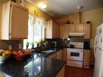 5th image of 1030 89th Dr NE