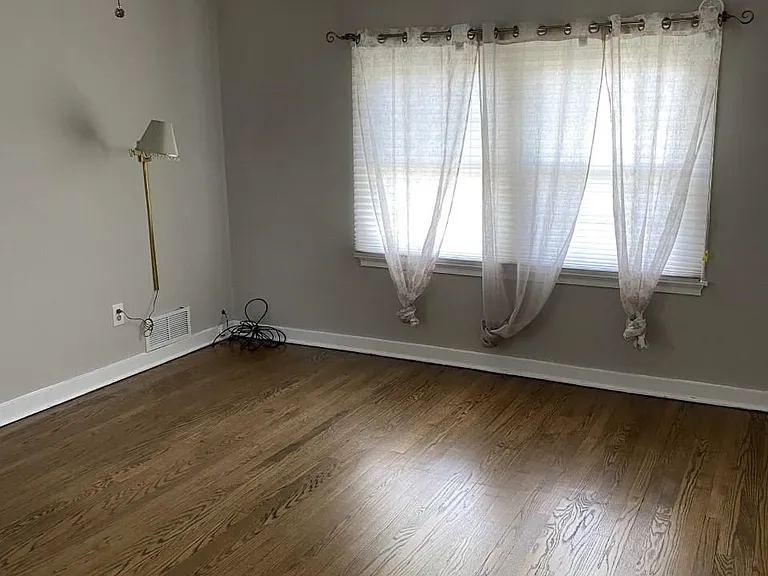 530 E Passaic Ave — Photo 18