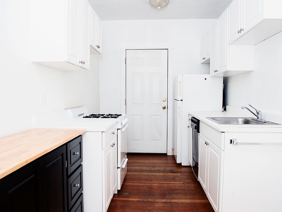 1st image of 3815-23 N Greenview Ave #23-2E