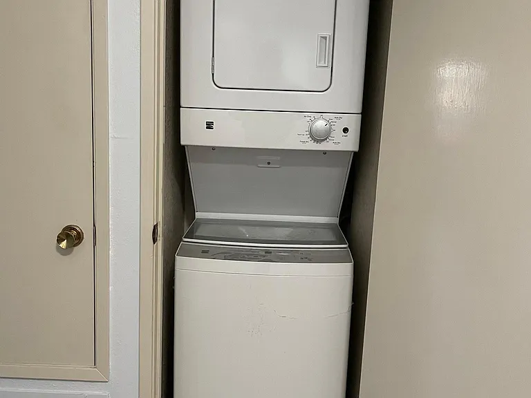 In UNIT Laundry Set