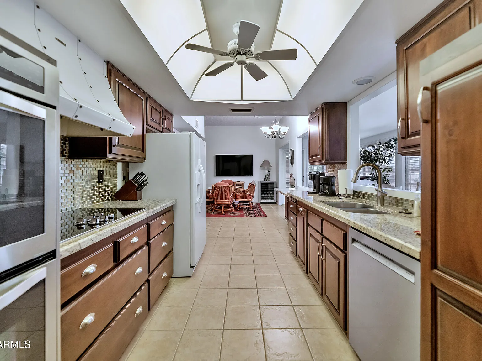 2 bed, 1.5 bath, 1568 sqft, $2,800 — Photo 4