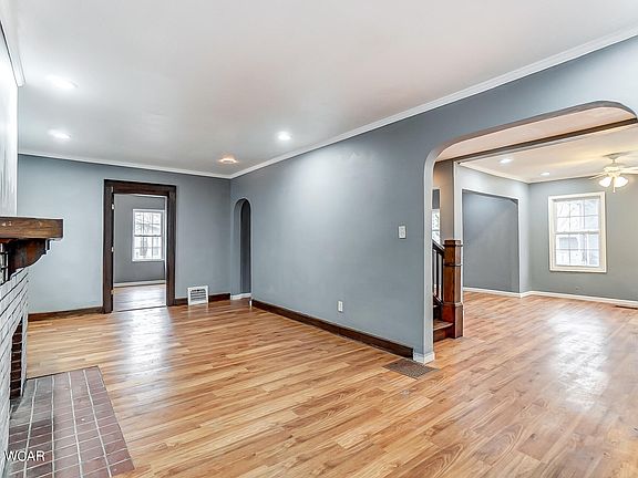 3rd image of 335 Garfield Ave
