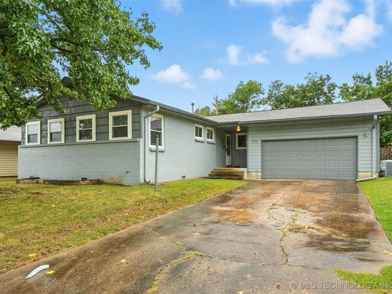 2724 S Hudson Pl E, Tulsa, OK 74114