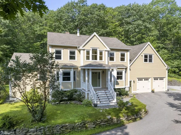 216 Blackstrap Road, Falmouth, ME 04105