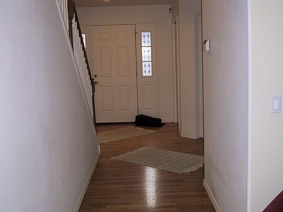 Entrance - Hardwood