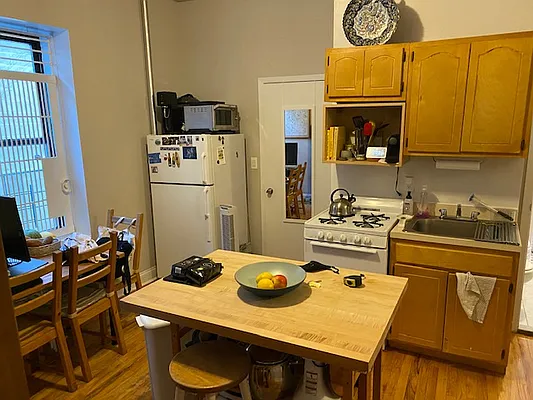 Rented by Friedman Roth Realty | media 17