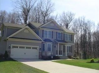 6874 Dave Dr, Madison, OH 44057