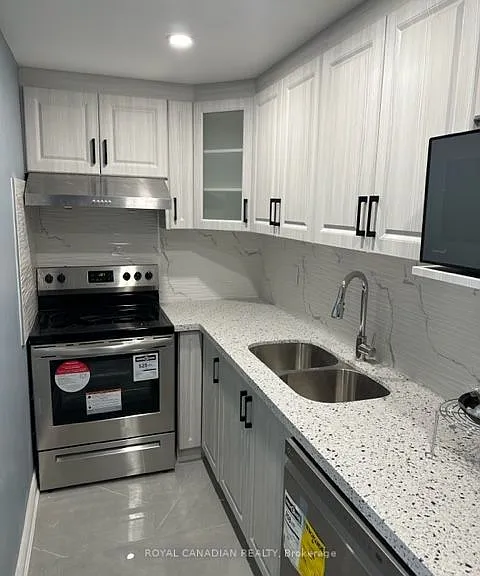 301 Buttonbush St #BASEMENT — Photo 10