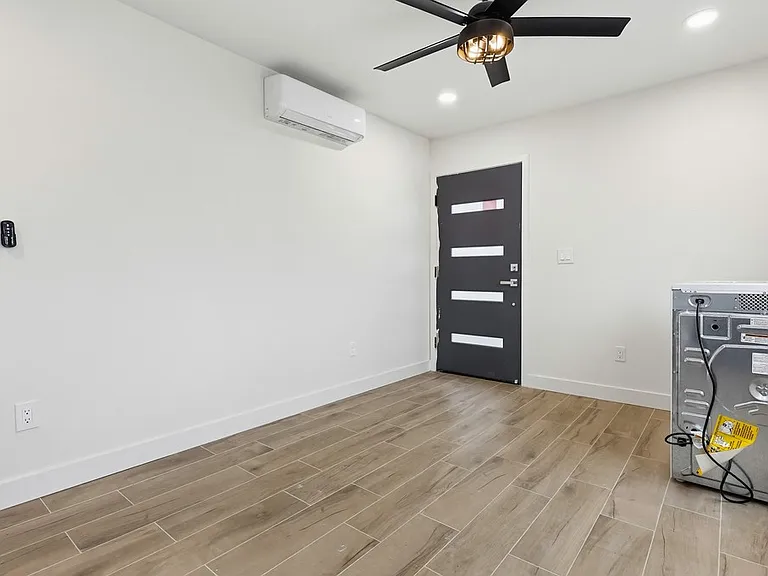 3330 Altadena Ave #1 — Photo 16