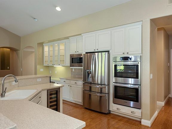 4th image of 11401 Fawn Creek Ct