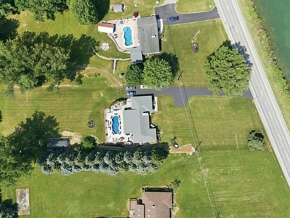 5th image of 4162 E Lake Rd