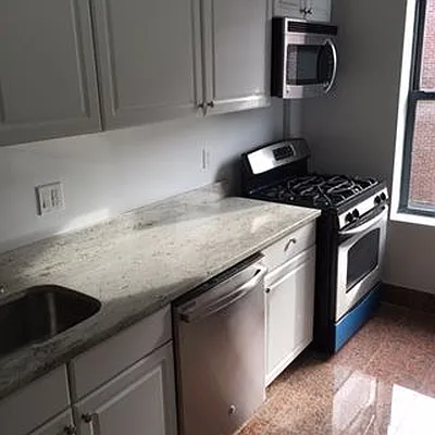 Rented by Reliance Realty Partners LLC  | media 10