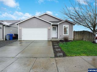 1052 Waikiki St SE, Salem, OR 97317