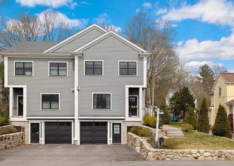 2nd image of 62 Woburn St #62