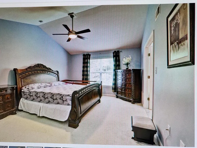 48 Hoover Ave — Photo 7
