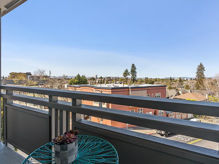 5270 College Ave #8 — Photo 17