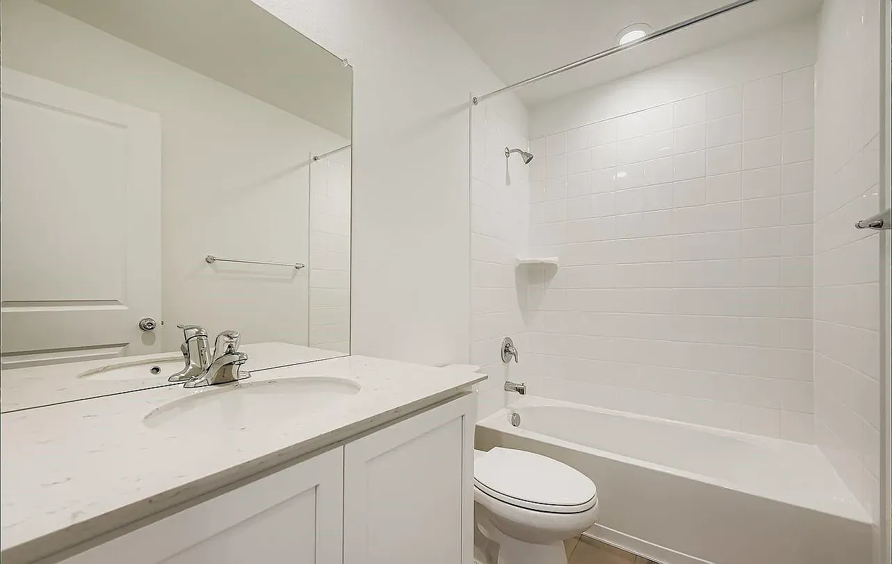 3 bed, 2.5 bath, 1474 sqft, $2,800 — Photo 1