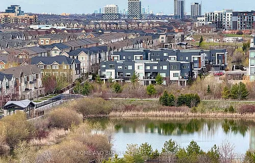 395 Dundas St W Photo 1