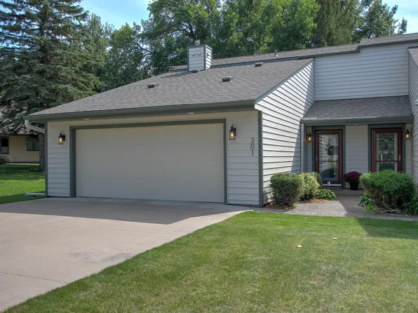 301 Creekside Ln SW, Isanti, MN 55040