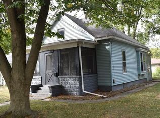 809 S Locust St, Pontiac, IL 61764