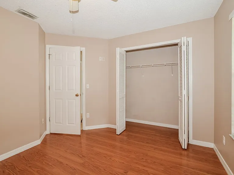 1254 Countrywind Dr — Photo 12