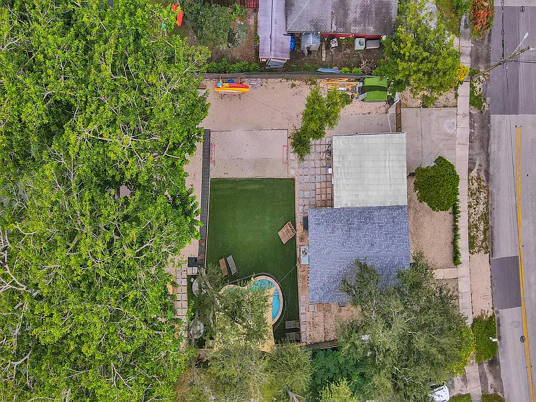 4030 SW 33rd St — Photo 46