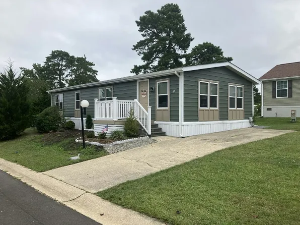 42 Susan Dr #S42, Barnegat, NJ 08005
