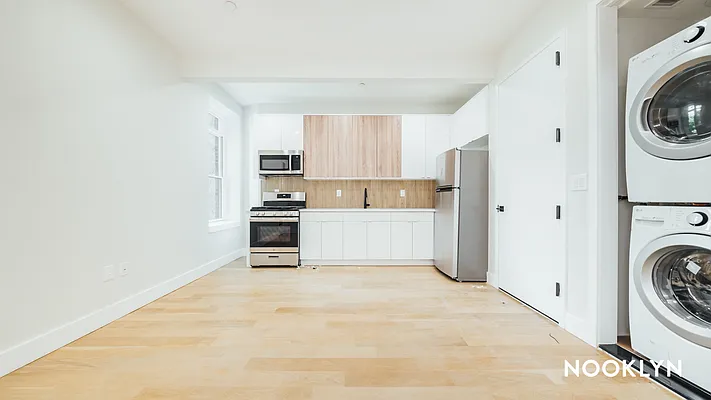 Rented by Nooklyn NYC LLC | media 1