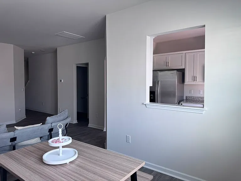 285 Moyer Dr — Photo 5