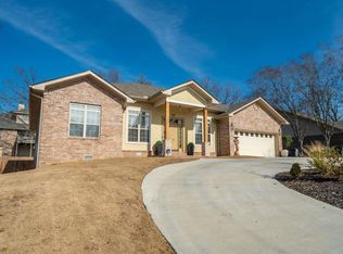 404 Peninsula Dr, Hot Springs, AR 71901